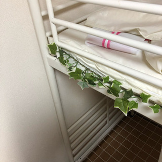 IKEA 2段ベッド フレーム SVÄRTA スヴェルタの画像