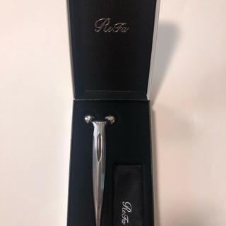  正規品 ほぼ未使用 リファエスカラットレイ ReFa 美顔ローラーの画像