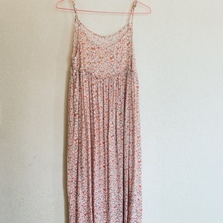 花柄 ワンピース キャミワンピース 夏服 赤 レース アース earth music & ecology の画像