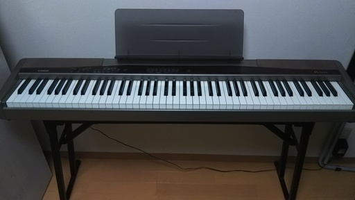 電子ピアノカシオ　Privia（プリヴィア）  PX-100