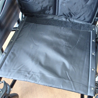 ♪MIKI 大きめ 車椅子 KJP-4B 耐130kg ビッグサイズ車イス 札幌♪
