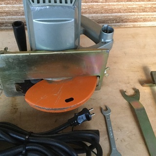 電動丸ノコの画像