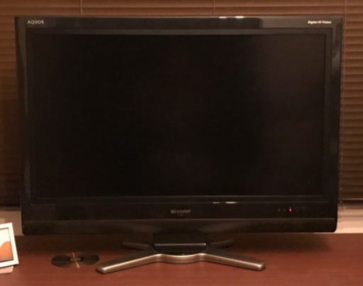 ●SHARP AQUOS 32型液晶テレビ●