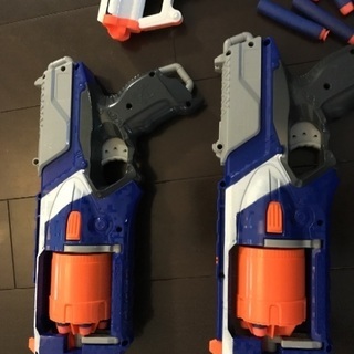 NERF(トイザらス製品) おもちゃのエアガン3点と弾