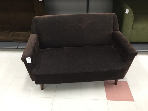 取りに来て頂ける方限定！2人掛けの布ソファーのご紹介です！