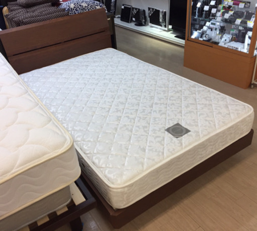 ○セミダブルベッド