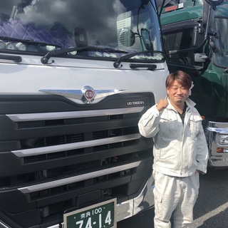 【正社員】10t大型トラックドライバー 長距離輸送（阪神発関東エリア）