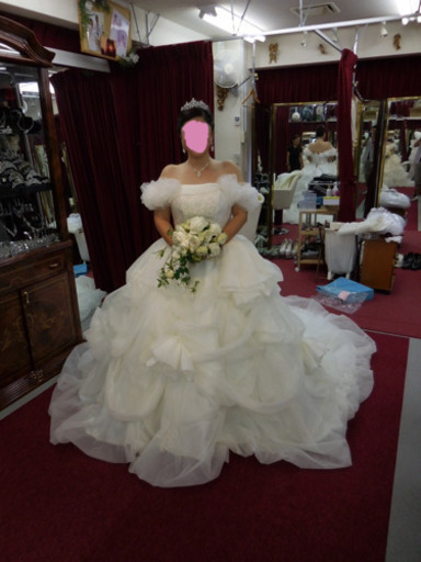 妊娠初期に着たもの。サイズ大きめ。