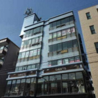 住居兼事務所♫駅前物件♫美容系や各種事務所に最適です♫