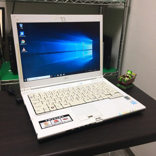 富士通 Windows10 メモリ2GB HDD120GB ノートパソコン