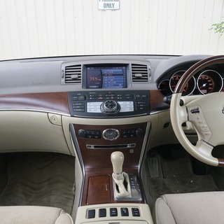 黒塗りの高級車フーガ！！！内外装めちゃくちゃきれいで24000ｋｍしか走ってません！お早めに！！！の画像