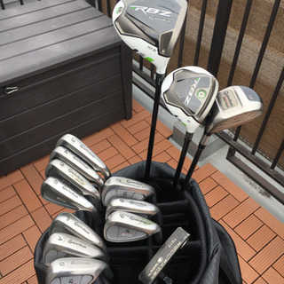 アディダス キャディバッグ テーラーメイド ゴルフクラブセットの画像
