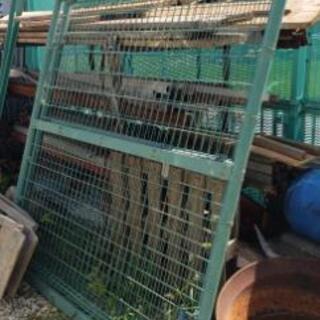 中古門扉　メッシュフェンス仕様　出入口に、獣害柵にの画像