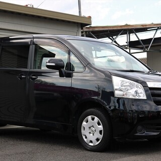 車検１年付 ノア 20年式 15.7万km 4WD 車中泊 トラ...