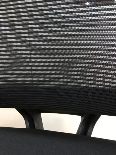 肘付き オフィスチェア 背メッシュ 未使用品