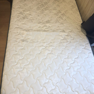 セミダブル マットレス 美品！の画像