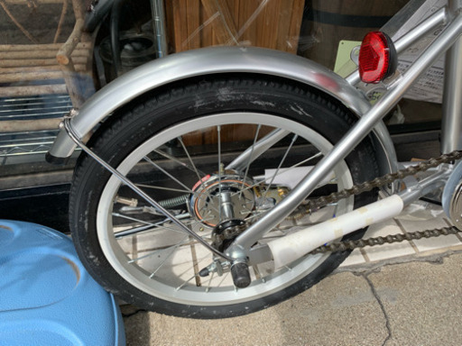 折りたたみ自転車  新品、未使用、ミニサイクル16インチ、シルバー 重量13kg