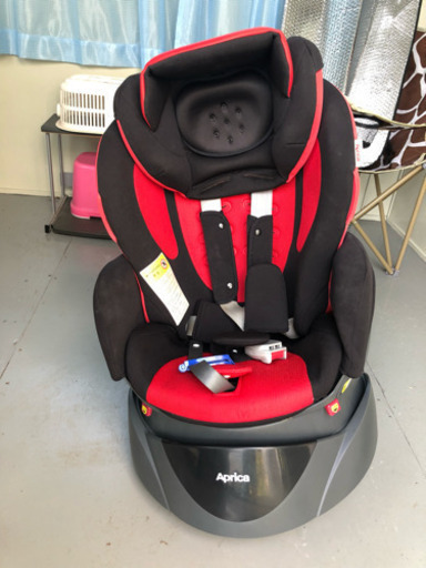 apricaチャイルドシート回転
