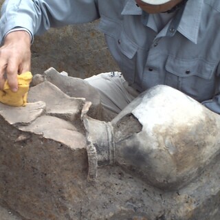 せっかく青空広がる秋なんだからアウトドアで遺跡の発掘「作業スタッフ」募集中！の画像
