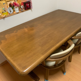 無料！美品テーブル