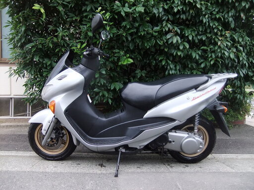 スズキ　アヴェニス150 　実働中古車　オイル交換後渡し　バッテリーフル充電済み　書類有