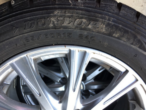 スタッドレスタイヤ  185/60R15