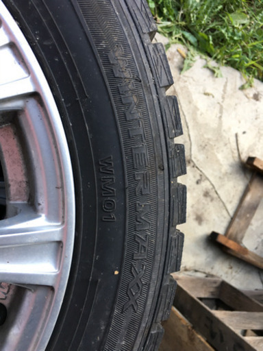 スタッドレスタイヤ  185/60R15