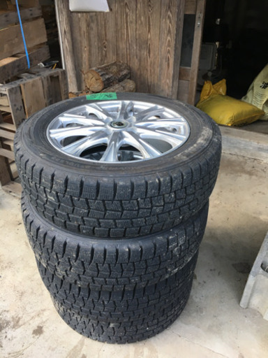 スタッドレスタイヤ  185/60R15