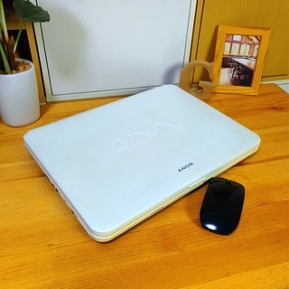 ブルーレイ対応！ 可愛いアーバンホワイトのVAIO☆ 美品☆ 最新