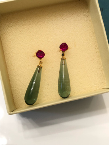 ハウルの動く城  ピアス 正規品　製造終了　レア