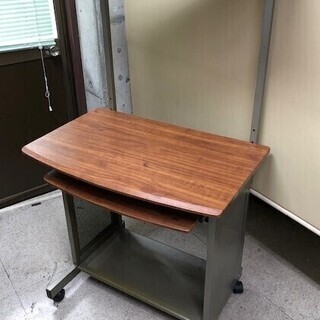 パソコンラックの画像