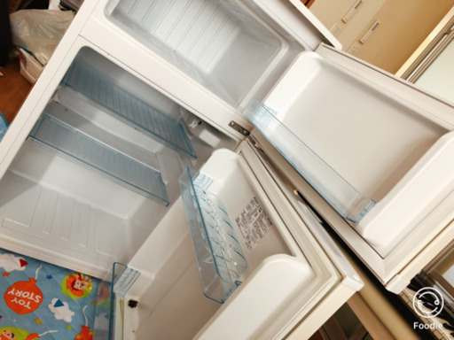 一人暮らし用の小さい冷蔵庫です！
