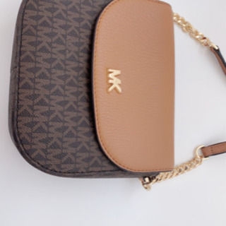 一回だけ使った、新しく可愛いMKのバッグ 一回だけ使った、新しく可愛いMKのバッグ