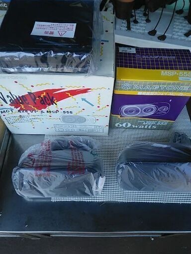 マグトーン新品車載用カセットデッキ&60ワットスピーカーセット