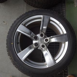 Z34純正ホイール付き18インチスタッドレス値下げしました