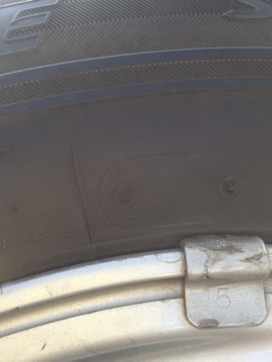 (値下げ)スタッドレス 215/60/16 7J  45