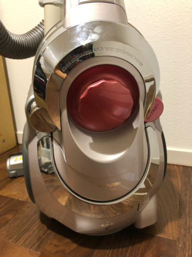 SHARP  【値下げしました】プラズマクラスター搭載 サイクロン掃除機 EC-VX200