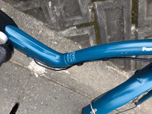 ０５４ 電動自転車　パナソニック　ギュット　８アンペア 