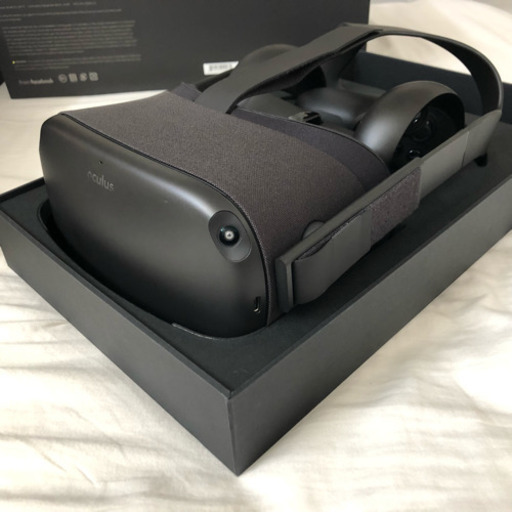 【流行VRほぼ新品】oculus quest 64GB【先端機器】