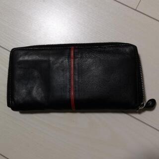 長財布 黒 赤ラインの画像