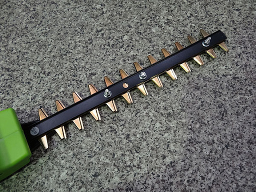 未使用 ★ マジックトリマー ダイレクトテレショップ 電動式 コードレス 伸縮 バリカン 1.7m～3m 草刈