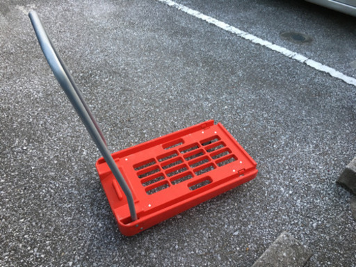 (お譲り先決定)早いもの勝ち！コンパクトで使いやすい台車