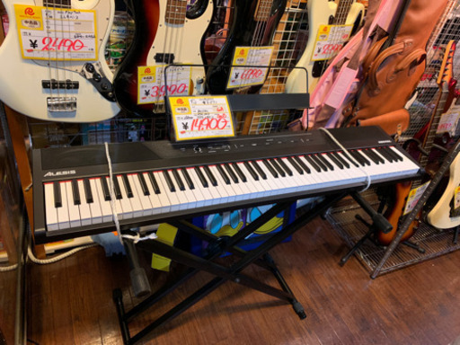美品 ALESIS 電子ピアノ RECITAL