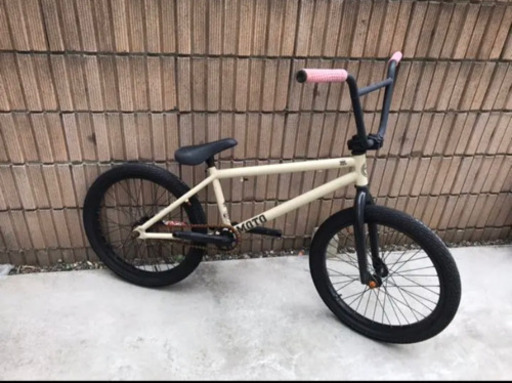 BMX ダーカスワン