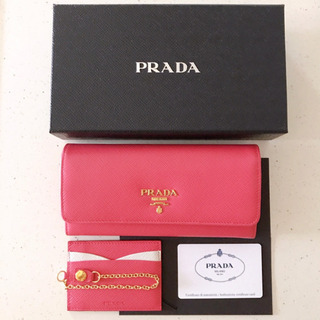 ほぼ未使用美品 プラダ 長財布 サフィアーノ