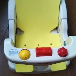 TOMYベビーバスチェア