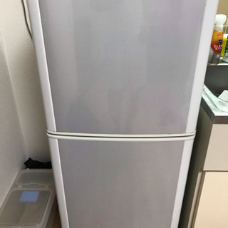 シャープ 140L 冷蔵庫 右開き 2004年製