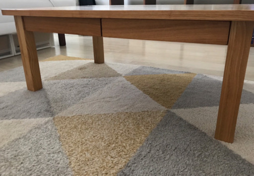 無印良品タモ材ローテーブル