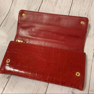 【お譲り先決定しました】miumiu ミュウミュウ 長財布 レッド 中古の画像