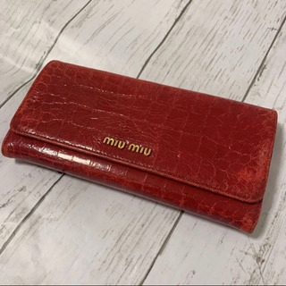 【お譲り先決定しました】miumiu ミュウミュウ 長財布 レッ...